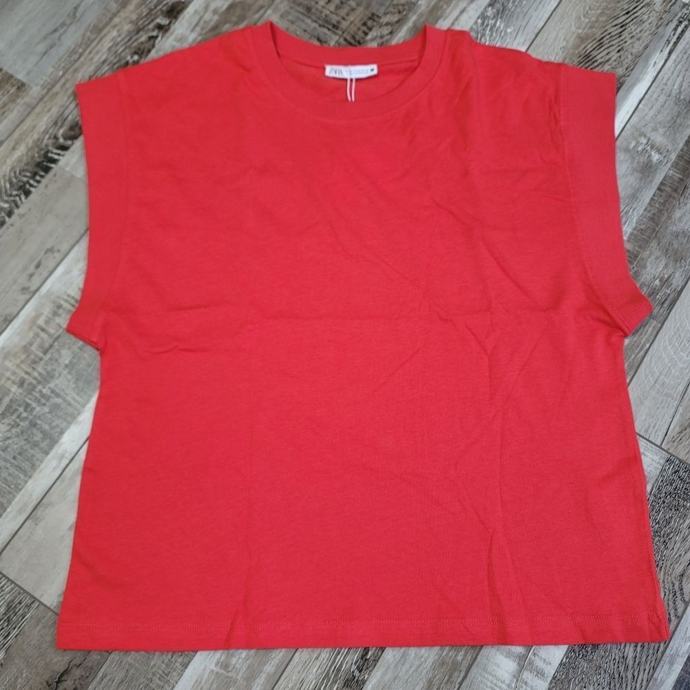 New Zara Red Sleeveless Top size Medium